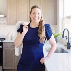 Sarah Roberts Photo