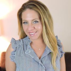 Ashley Johansen Photo